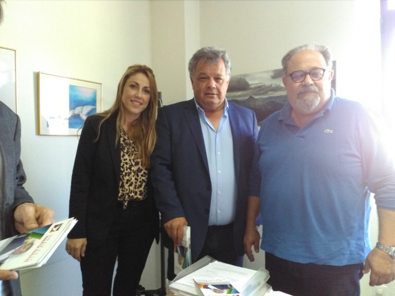 Οι «Ενεργοί Πολίτες» στις υπηρεσίες του ΠΕΔΥ στον Εσταυρωμένο