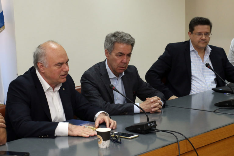 Ο Χ. Κασίμης στο Επιμελητήριο Ηρακλείου για τα Καταδυτικά Πάρκα