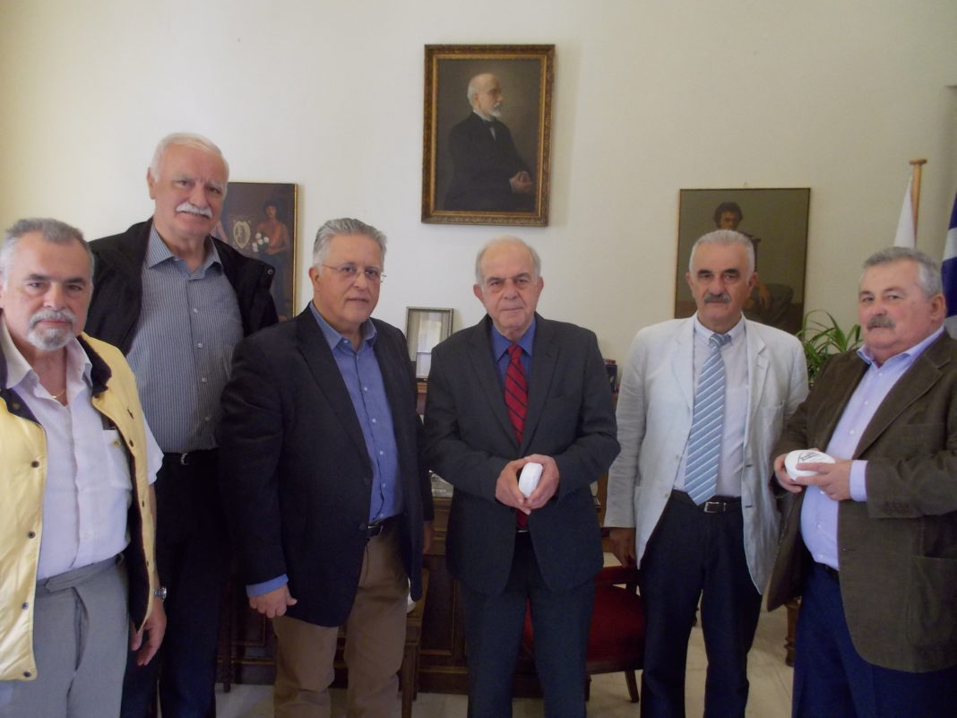 Βασίλης Λαμπρινός: Σημαντική προσφορά της Λέσχης Lions στο Δήμο Ηρακλείου το ιατρικό υλικό που σώζει ζωές