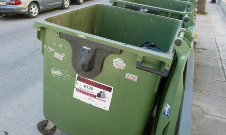 Κρήτη: Πέταξαν κάρβουνα σε κάδο απορριμμάτων