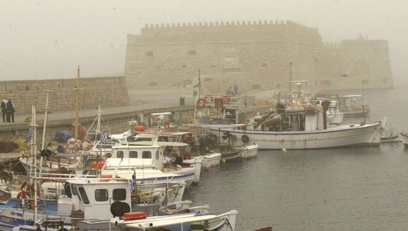 Καιρός: Ισχυροί νοτιάδες, ζέστη και λασποβροχές στην Κρήτη