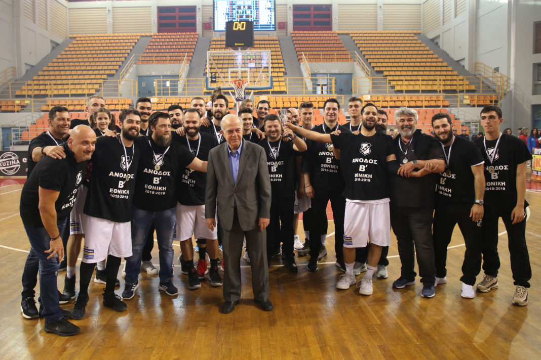 Συγχαρητήρια Δημάρχου Ηρακλείου στην ομάδα καλαθοσφαίρισης του ΟΦΗ για την άνοδο στην Β΄ Εθνική