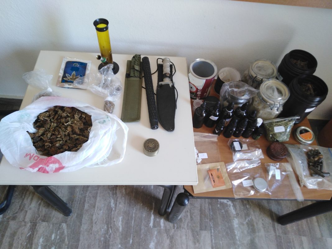 Ηράκλειο: Πέντε συλλήψεις για ναρκωτικά και όπλα