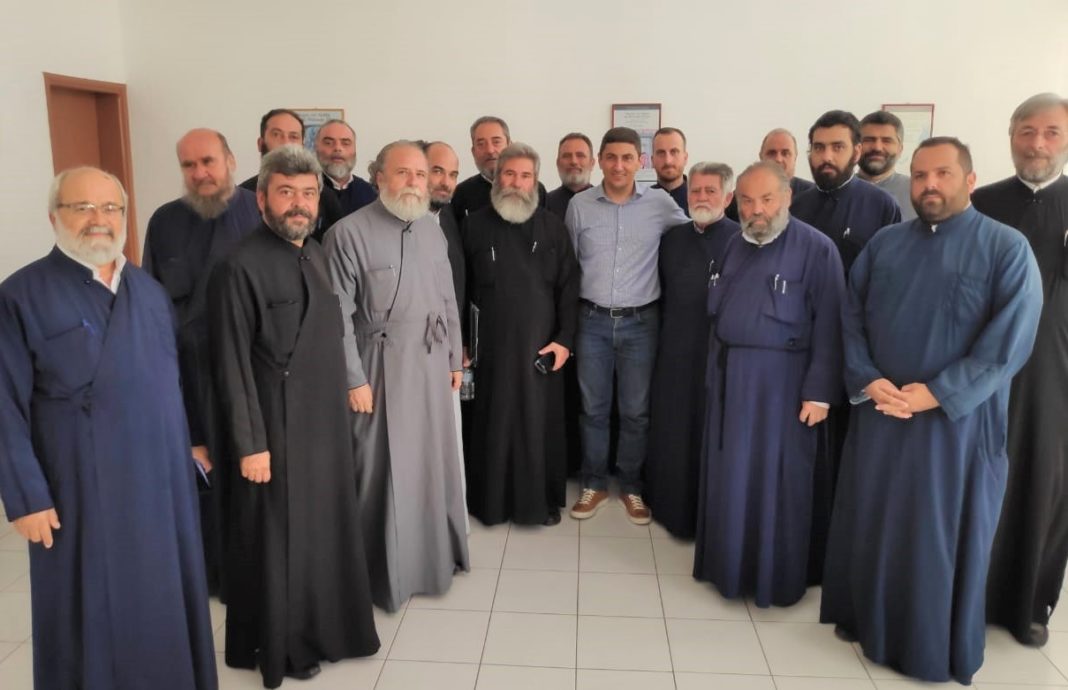 Αυγενάκης: Αναγνωρίζουμε τη διαχρονική προσφορά της Εκκλησίας στο Ελληνικό Έθνος