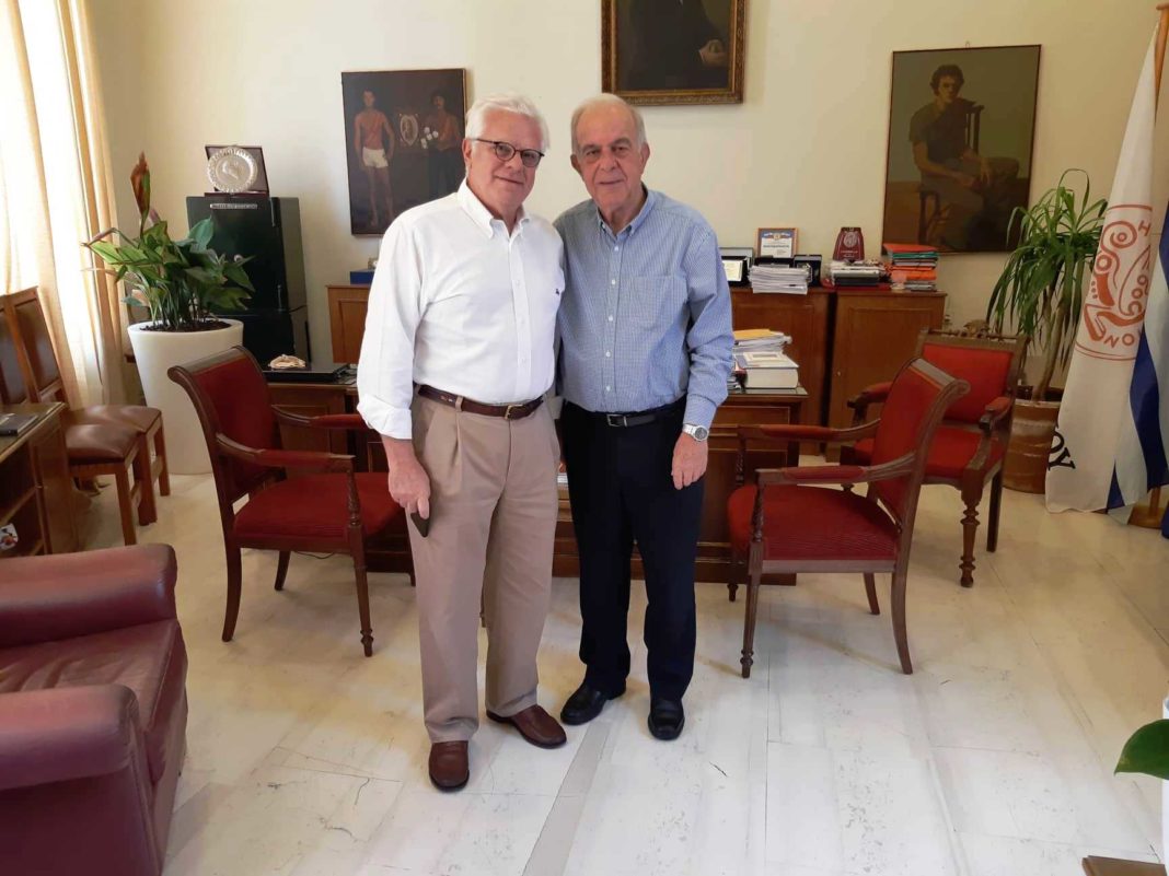 Με τον Πρύτανη του Πανεπιστημίου Κρήτης και τον πρόεδρο της Βι.Πε. συναντήθηκε ο Δήμαρχος Ηρακλείου Βασίλης Λαμπρινός