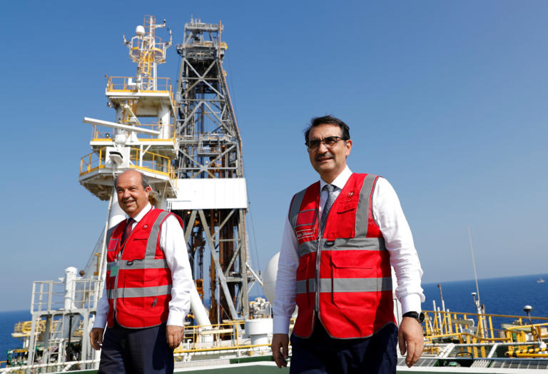 Πανηγυρίζει ο Τούρκος υπουργός Ενέργειας: Το Γιαβούζ άρχισε γεώτρηση