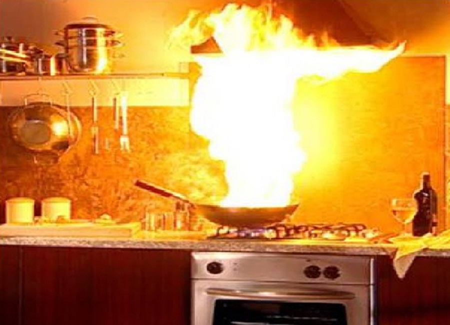 Ηράκλειο: Φωτιά σε σπίτι από ξεχασμένο μαγειρικό σκεύος