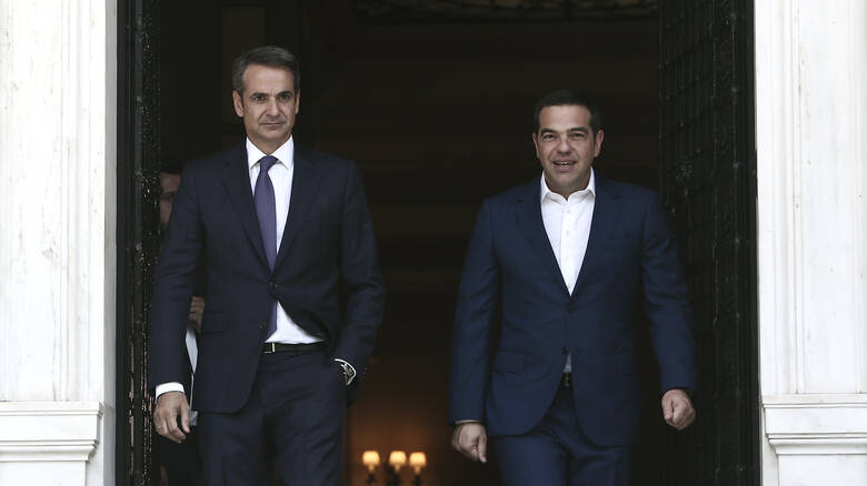 Κρίσιμα τετ-α-τετ Μητσοτάκη με τους πολιτικούς αρχηγούς για την ψήφο των Ελλήνων εξωτερικού