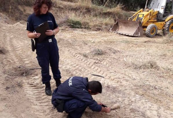 Βρέθηκε οβίδα στα Καλέσα – Την απομάκρυναν πυροτεχνουργοί