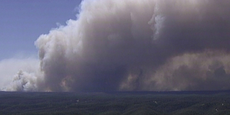 Αυστραλία: Νέα πυρκαγιά -Τέσσερις νεκροί, χωρίς ρεύμα, 300 κατεστραμμένα σπίτια, πυκνό νέφος
