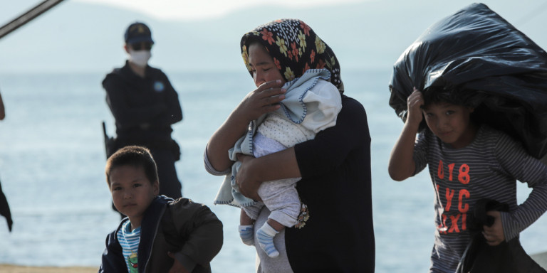 Διάσωση 29 προσφύγων σε βάρκα ανοιχτά της Αλεξανδρούπολης