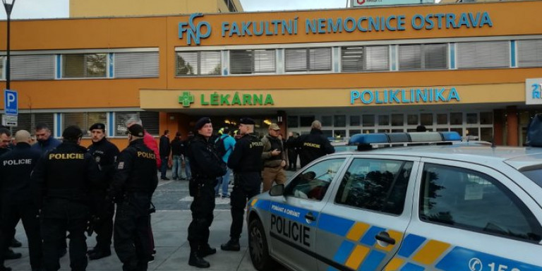 Τσεχία: Πυροβολισμοί σε νοσοκομείο της Οστράβα – 6 οι νεκροί από την επίθεση
