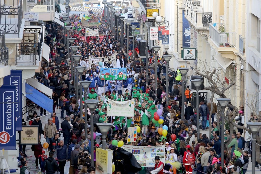Όλα έτοιμα για την μεγάλη καρναβαλική παρέλαση της Κυριακής στο Ηράκλειο – Η σειρά των ομάδων