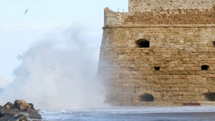 Νεφώσεις και ισχυροί άνεμοι στην Κρήτη