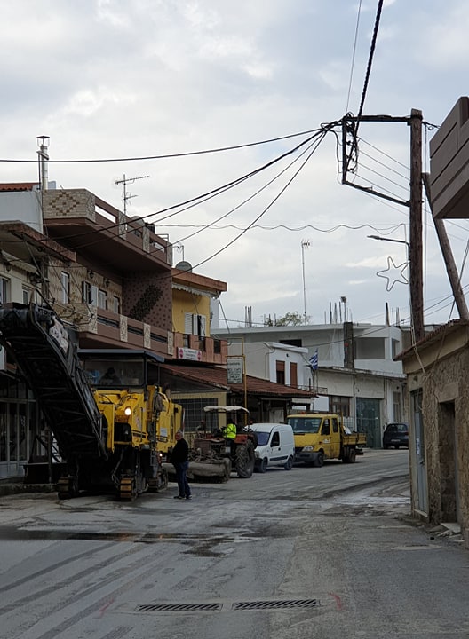 Στην τελική ευθεία η ασφαλτόστρωση στον κεντρικό δρόμο της Αγίας Βαρβάρας