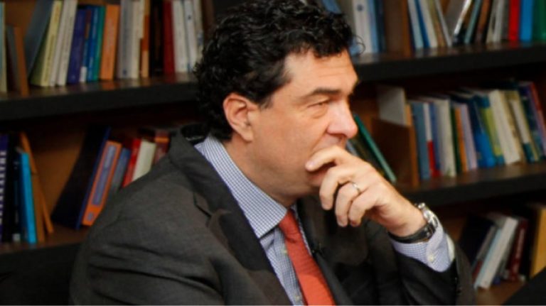 Θετικός στον κορονοϊό ο Αλέξης Παπαχελάς