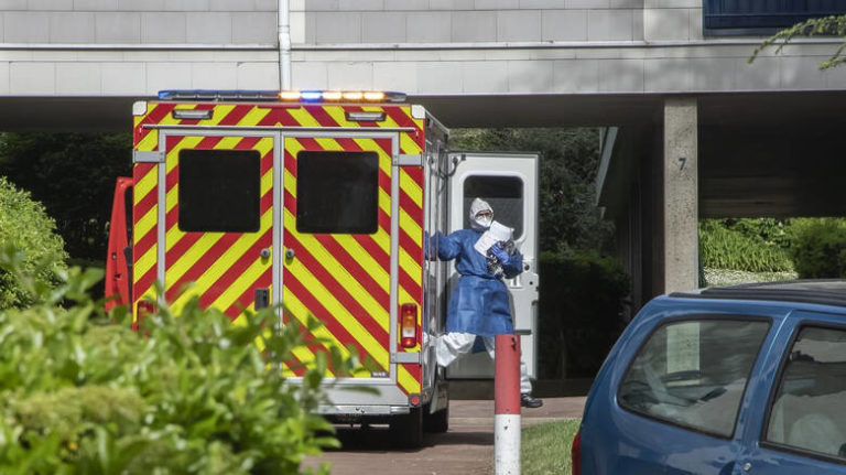 Κορωνοϊός: Τραγικός ο νεότερος απολογισμός στη Γαλλία