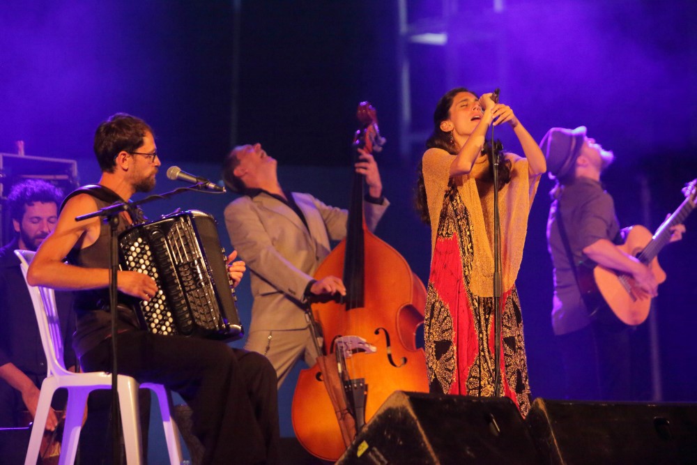 Ηράκλειο: Διαδικτυακά η συναυλία της Barcelona Gipsy Balkan Orchestra