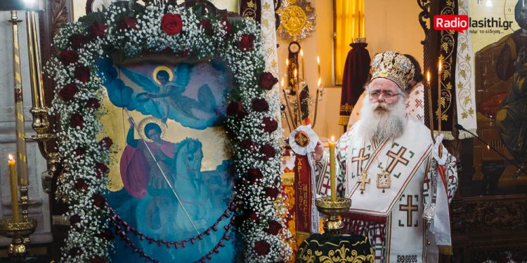 Κορωνοϊός: Η Ιεράπετρα γιόρτασε τον πολιούχο της κεκλεισμένων των θυρών(βίντεο)