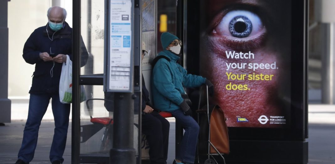 Βρετανία: 888 νεκροί από κορωνοϊό σε ένα 24ωρο