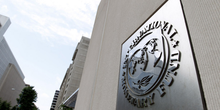Νέες μαύρες προβλέψεις ΔΝΤ: Εκτίναξη χρέους πάνω από 200% -«Βουτιά» 4,5 δισ. στα φετινά έσοδα