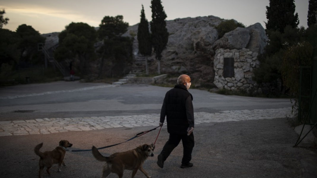 Κορωνοϊός: Εγκωμιαστικό γερμανικό ρεπορτάζ για την Ελλάδα