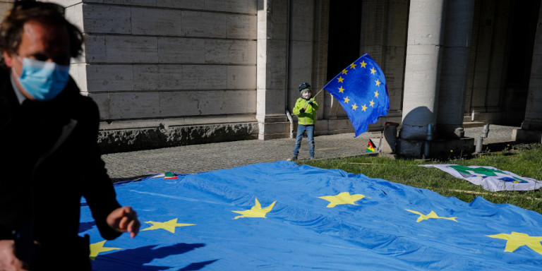 Όταν ο κορωνοιός … κατάπιε την Ευρωπαϊκή Ένωση