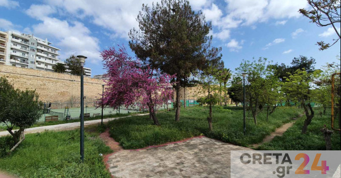 Ηράκλειο: Ομορφαίνουν τα Τείχη ενώ συνεχίζεται το έργο (εικόνες)