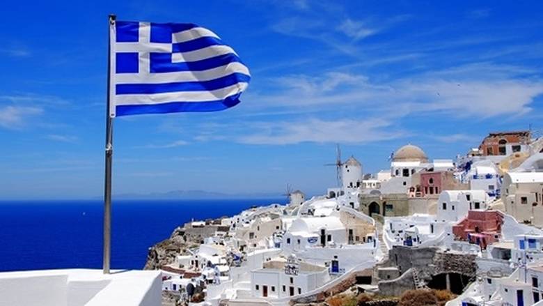 Η «λευκή λίστα» του τουρισμού – Εκτός Ελλάδας οι Βρετανοί