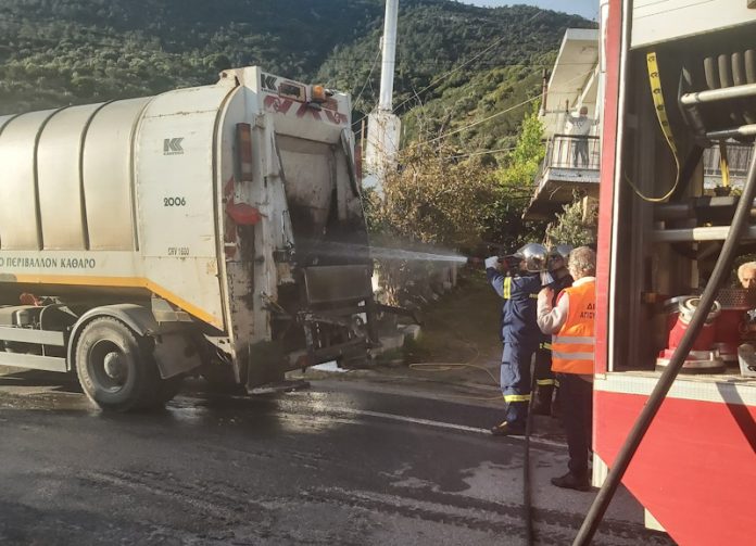 Kρήτη: Φωτιά σε απορριμματοφόρο κινητοποίησε την Πυροσβεστική