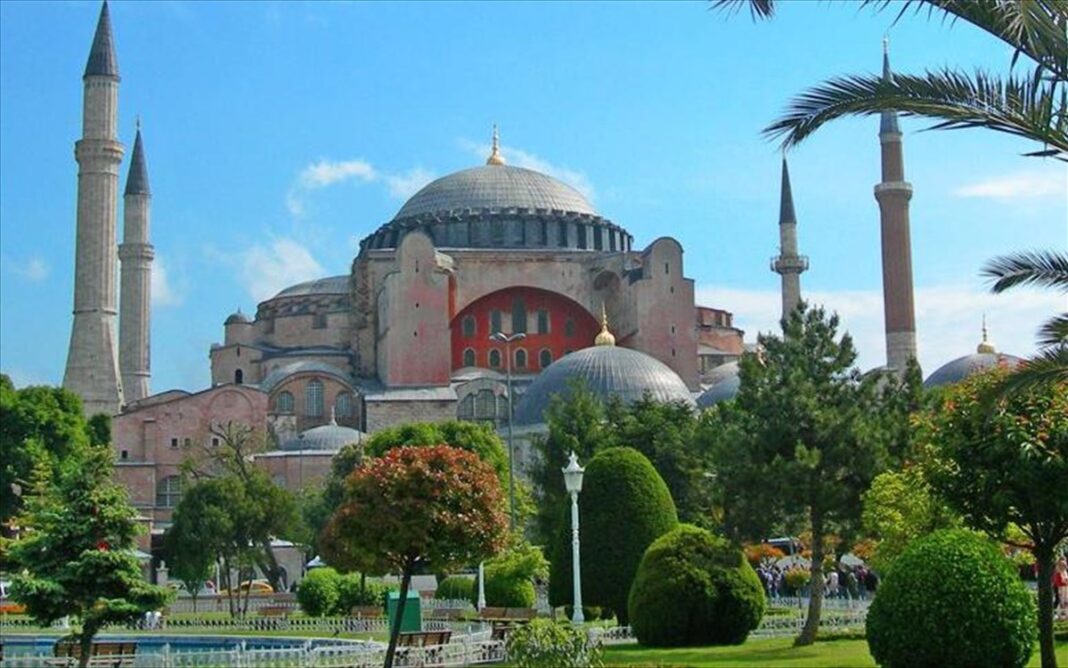 Αντιδράσεις και στην Κρήτη για την επικείμενη μετατροπή της Αγίας Σοφίας σε τζαμί