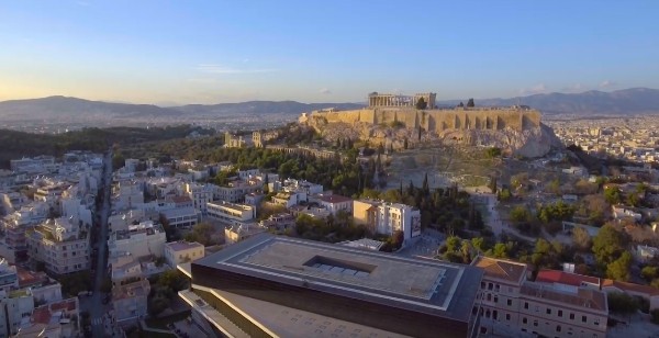 Reuters και Γαλλικό Πρακτορείο για την επανεκκίνηση του τουρισμού στην Ελλάδα