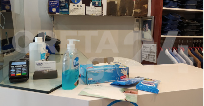 Ηράκλειο: Με όλα τα μέτρα προστασίας το άνοιγμα των καταστημάτων (εικόνες)