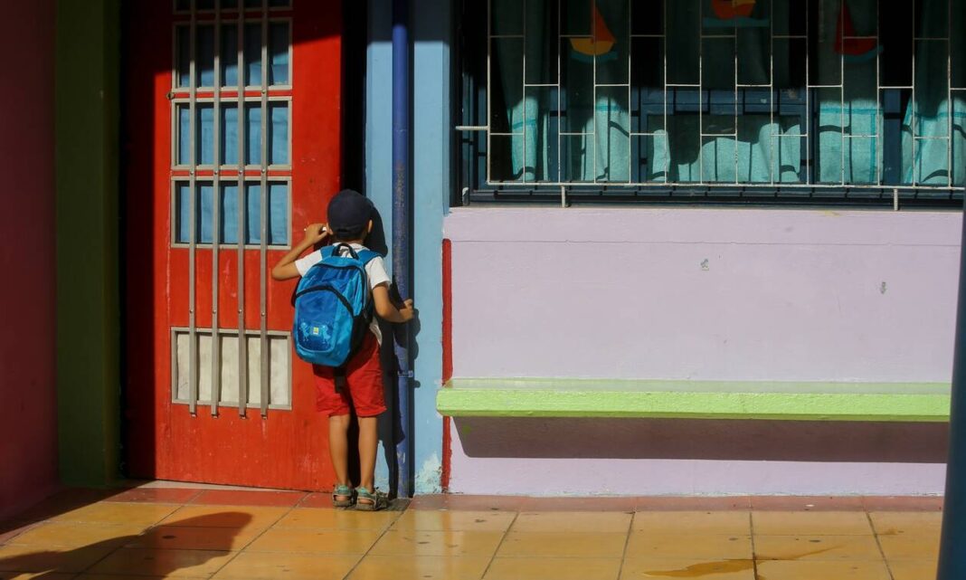 Καθηγητής Πνευμονολογίας στο CRETA: Η καλύτερη εποχή για επιστροφή των μικρών μαθητών στο σχολείο