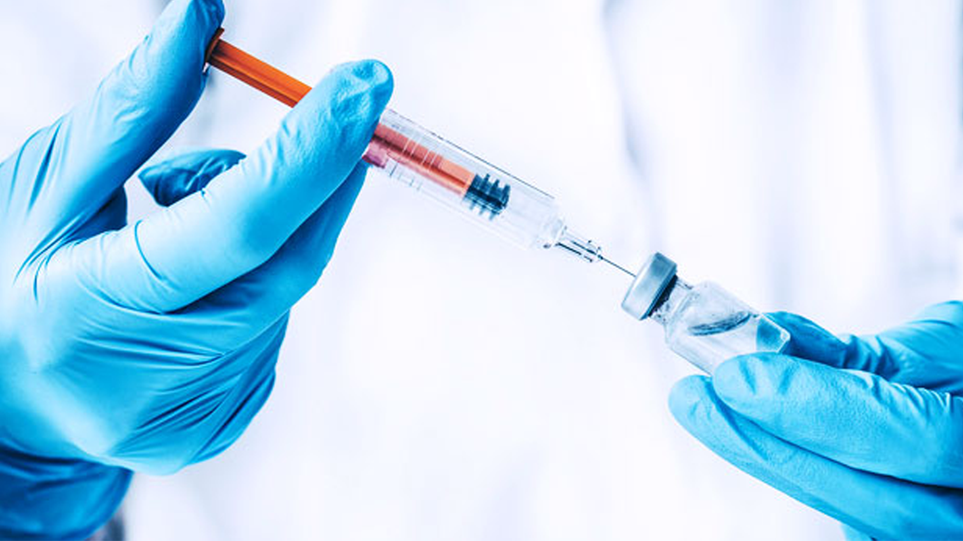 Κορωνοϊός: Μια τρίτη διακοπή δοκιμών του εμβολίου της AstraZeneca θα σημάνει το τέλος του