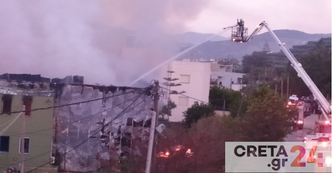 Ηράκλειο: Εικόνες ολοκληρωτικής καταστροφής στο τυποποιητήριο