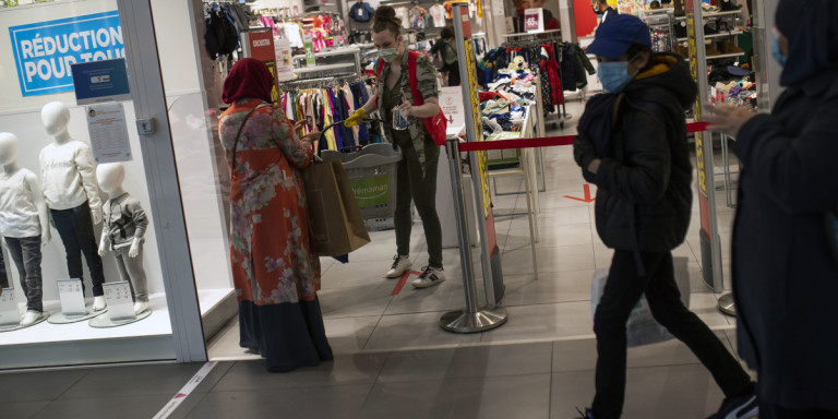 Κορωνοϊός: Αυτές είναι οι τέσσερις νέες ομάδες καταναλωτών -Πόσα ξοδεύουν, τι αγοράζουν