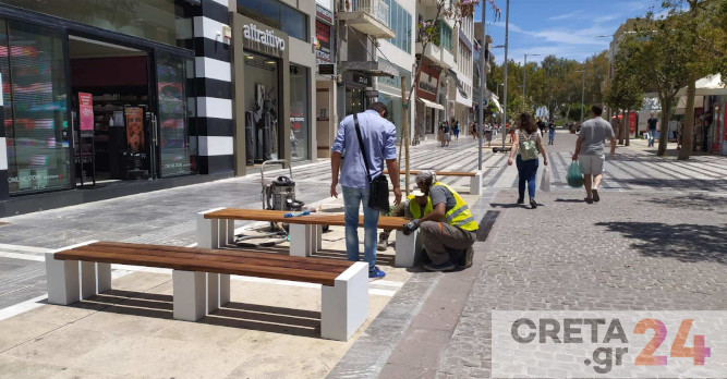 Ηράκλειο: Νέα παγκάκια σε Δικαιοσύνης και Ίδης