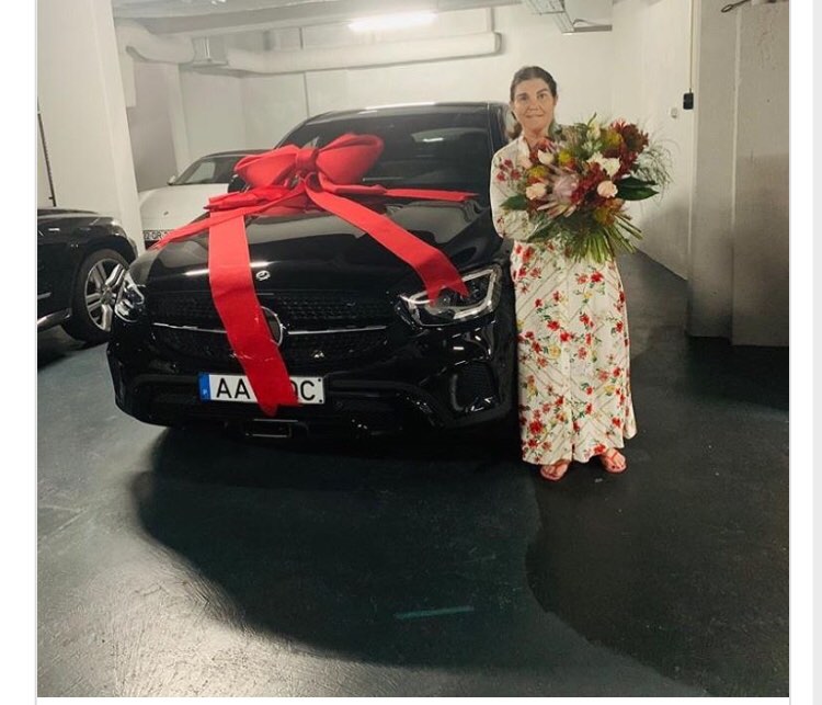 Mία Mercedes GLC Coupe, αξίας 100.000 ευρώ για τη μαμά του Ρονάλντο
