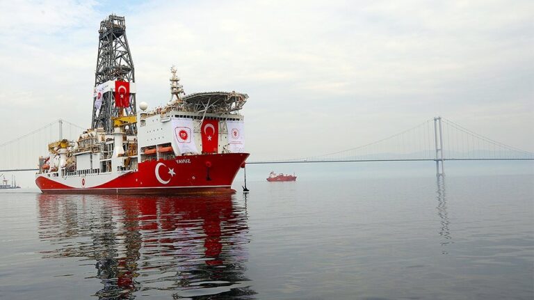 Οι Τούρκοι επιδιώκουν να κάνουν έρευνες πετρελαίου κοντά σε Ρόδο, Κάρπαθο και Κρήτη