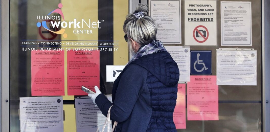 ΗΠΑ: Το ποσοστό ανεργίας ξεπερνά το ποσοστό ρεκόρ μετά τον Β’ Παγκόσμιο Πόλεμο