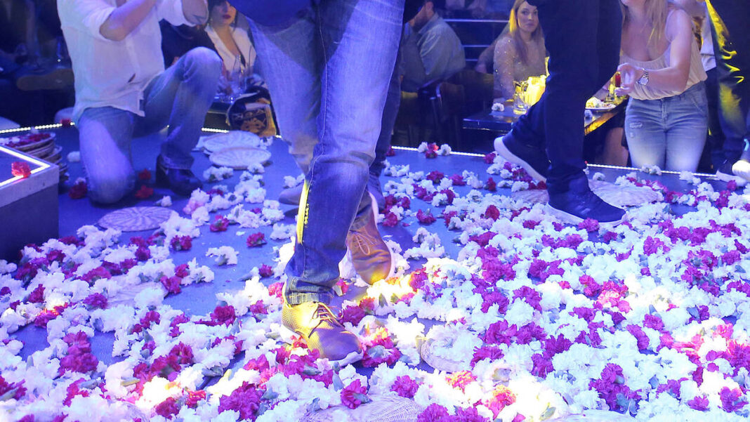 Μπουζούκια εν μέσω κορωνοϊού: Οι νέοι κανόνες – Πρωτόκολλο ακόμα και στα… λουλούδια