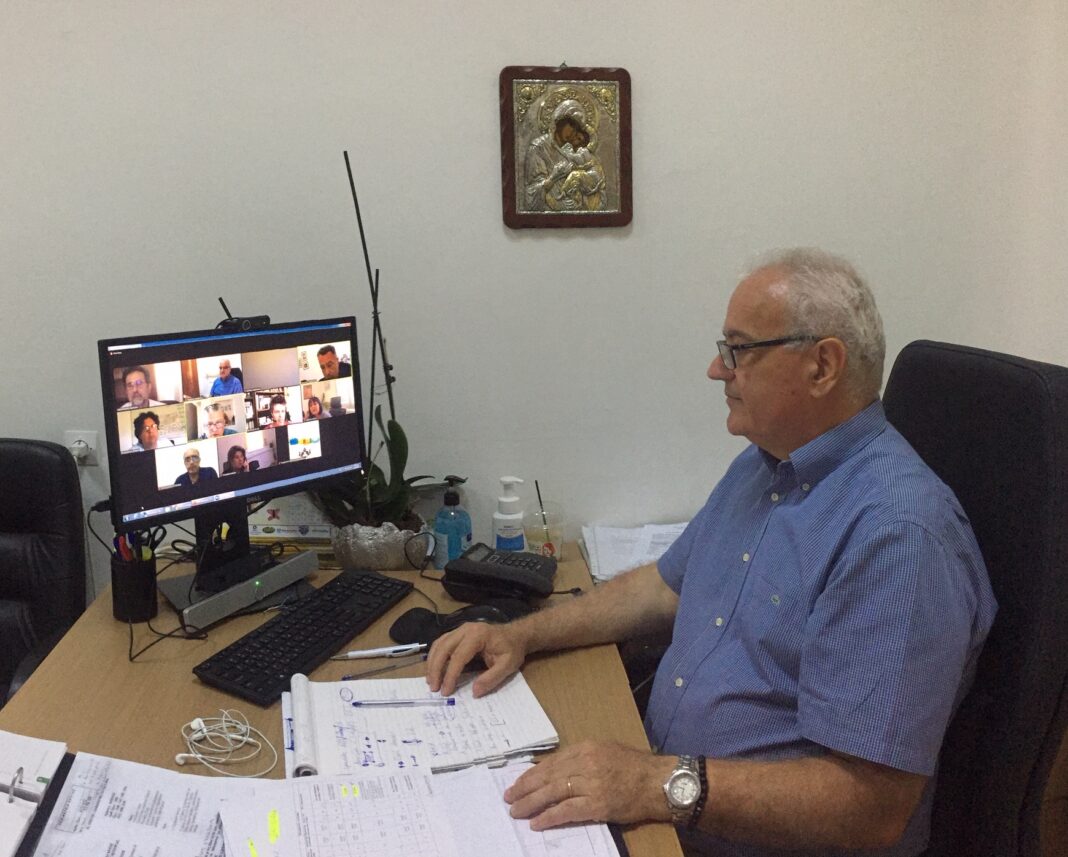 Τηλεδιάσκεψη για την καταπολέμηση των κουνουπιών