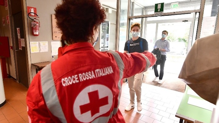 Ιταλία: Αύξηση των νέων κρουσμάτων και περιορισμένη αύξηση των νεκρών