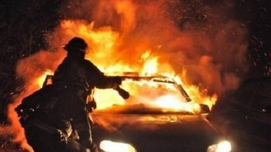 Κρήτη: Έτρεχαν να σβήσουν την φωτιά στο αυτοκίνητο