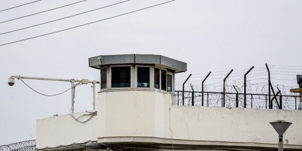 Κρατούμενος απέδρασε από τον Κορυδαλλό – Είχε καταδικαστεί για ανθρωποκτονία