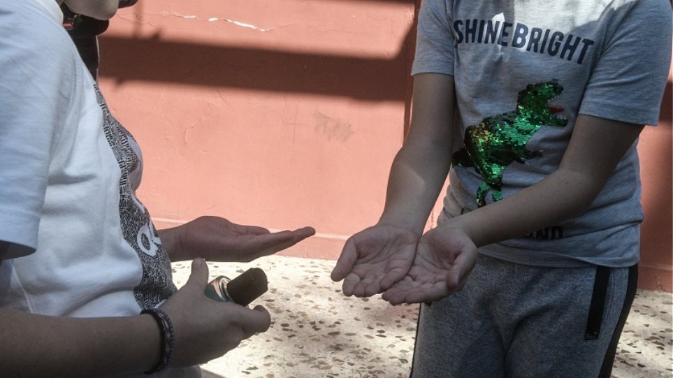 Άρση μέτρων: Πάνω από 8 στους 10 μαθητές δημοτικού επέστρεψαν στα θρανία