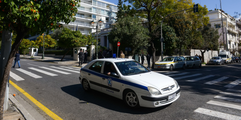 Ρουβίκωνας: Στον εισαγγελέα οι επτά συλληφθέντες για τα τρικάκια στο Μέγαρο Μαξίμου (βίντεο)