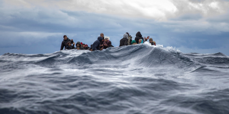 Συναγερμός για σκάφος με μετανάστες στη Γαύδο (εικόνες – βίντεο)