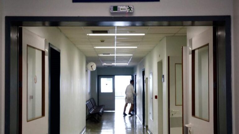 Σε καραντίνα το προσωπικό νοσοκομείου μετά από κρούσμα κορωνοϊού